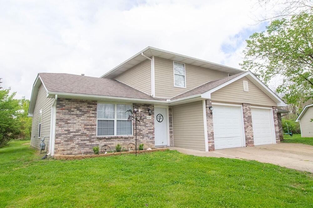 Primary Photo - 675 Country Squire Ct