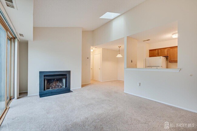 Building Photo - 2310 Aspen Dr