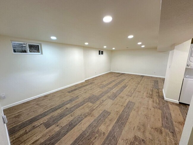 Foto del edificio - 6543 Gray St