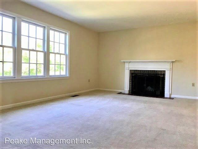 Foto del edificio - 4 br, 3.5 bath House - 1740 Chain Bridge Road