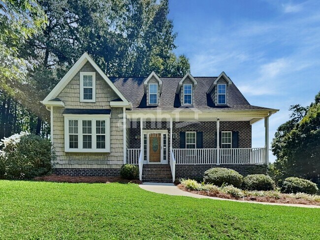 Building Photo - 3150 Glenshire Dr