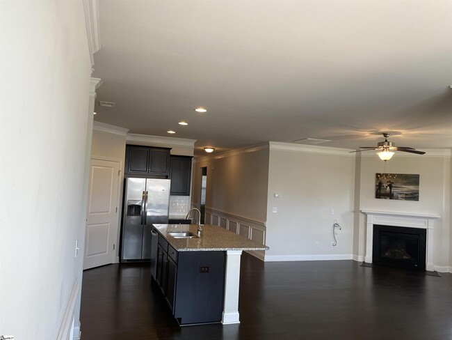 Building Photo - 126 Northwild Dr