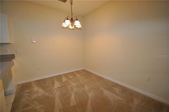 Building Photo - 844 Grand Regency Pointe