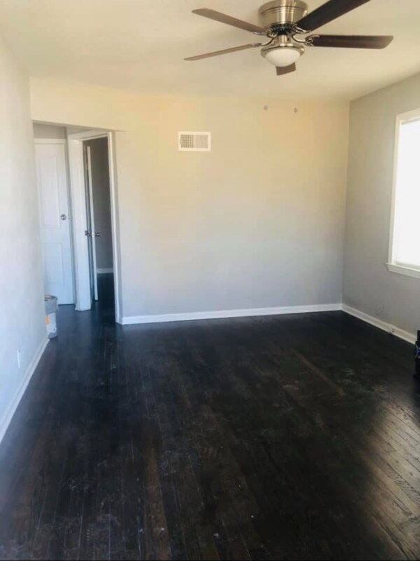 Foto del edificio - 4508 Askew Ave