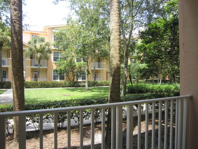 Foto del edificio - 4812 Central Blvd