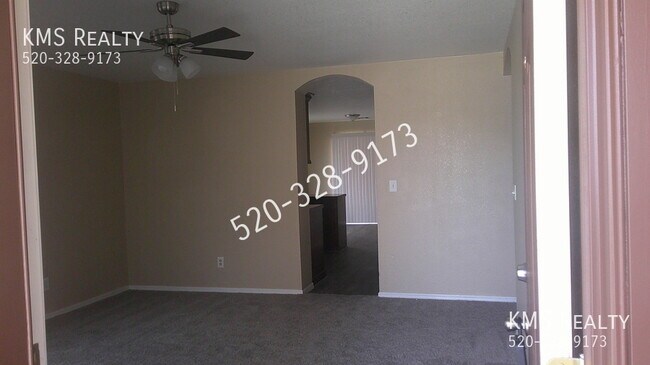 Foto del edificio - 3 Bed/2 Bath - OWNER/AGENT