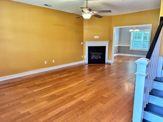 Foto del edificio - 103 Murifield Dr