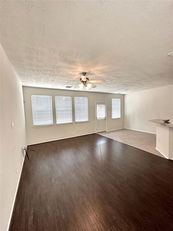 Foto del edificio - 6119 Shelbourne Park Ln