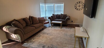 Building Photo - 2016 W 35th St