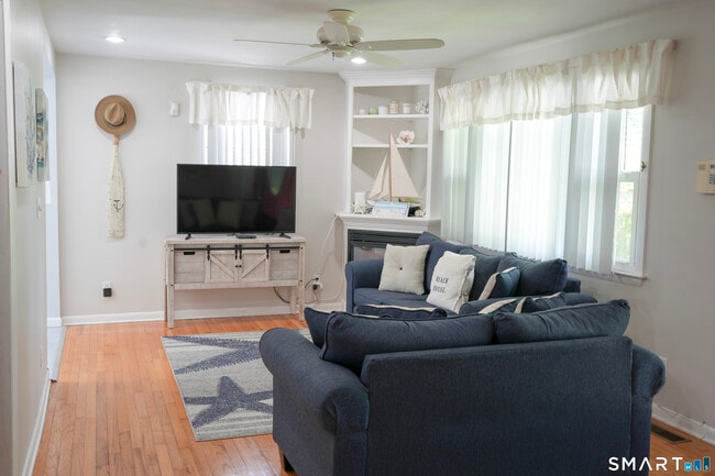 Building Photo - 18 Clifton St