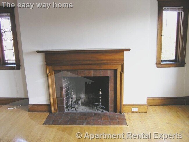 Building Photo - 3 Linnaean St