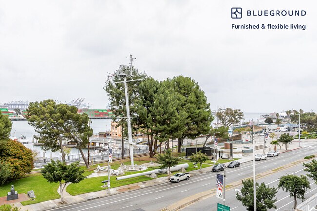 Foto del edificio - 511 S Harbor Blvd