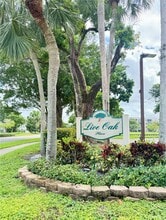 Building Photo - 9441 Live Oak Pl