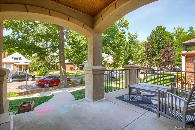 Building Photo - 5 bedroom home 3 blocks from Wash Park!