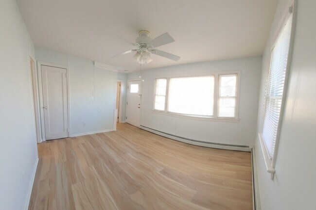 sala de estar - 211 Sheridan Ave