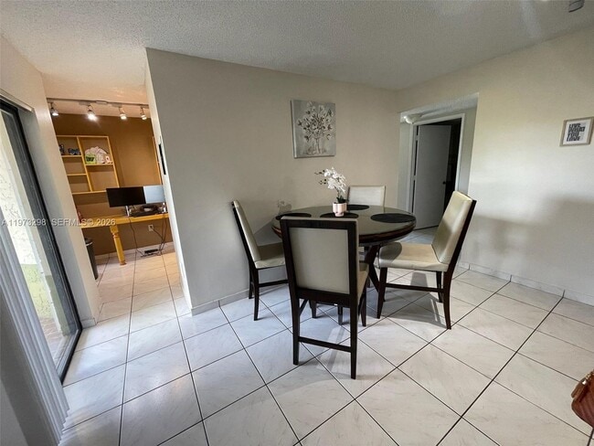 Photo - 9010 SW 125th Ave House