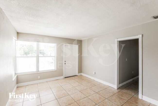 Foto del edificio - 1770 NW 18th St