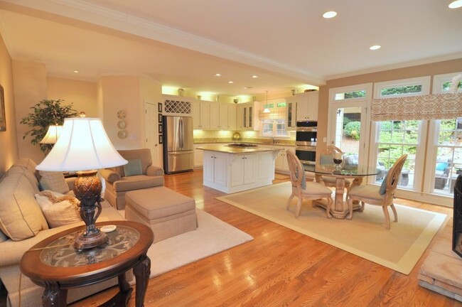 Building Photo - 980 Gunter Ct
