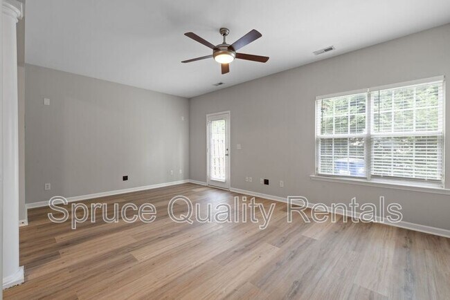 Foto del edificio - 505 Huron Rd