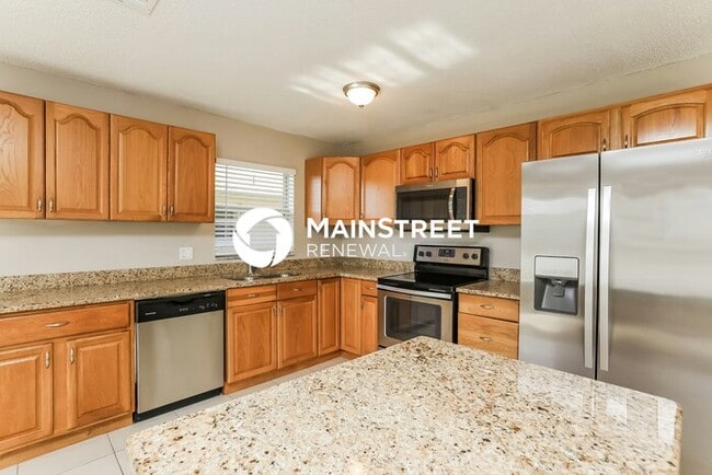 Building Photo - 3 Bedroom Pet-Friendly Home in WINTER GARD...