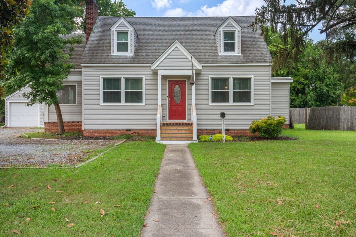 Foto principal - Welcome to this beautifully maintained 4-b...