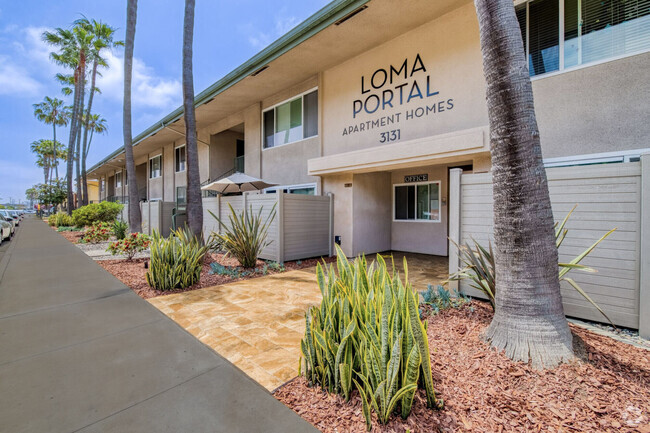 Building Photo - Loma Portal