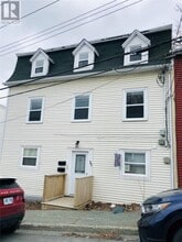 Building Photo - 27 Alexander St