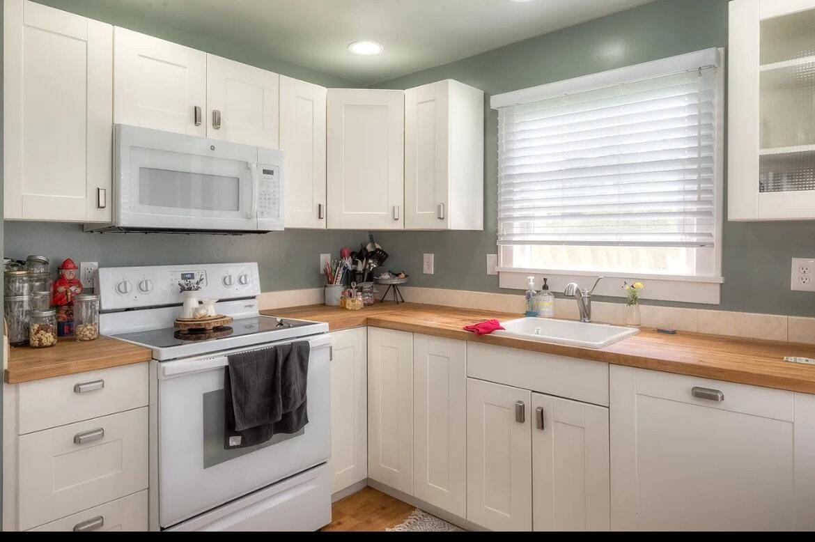 Primary Photo - 301 N Montgomery Ave