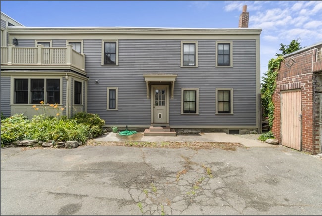 Building Photo - 123 Otis St