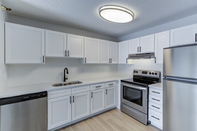 Kitchen - Avana West Park