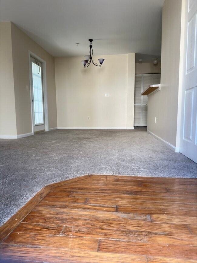 Building Photo - 142 Bertram Dr
