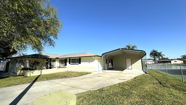 Building Photo - 3843 Baden Dr
