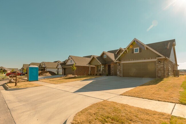Building Photo - BRAND NEW 4 BEDROOM SIMMONS HOME IN BIXBY!...