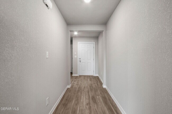 Building Photo - 14544 Faxon Yucca Ave