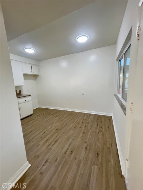 Building Photo - 525 E Olive Ave