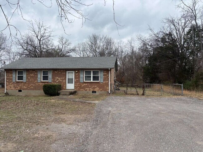 Foto del edificio - 621 Dover Rd