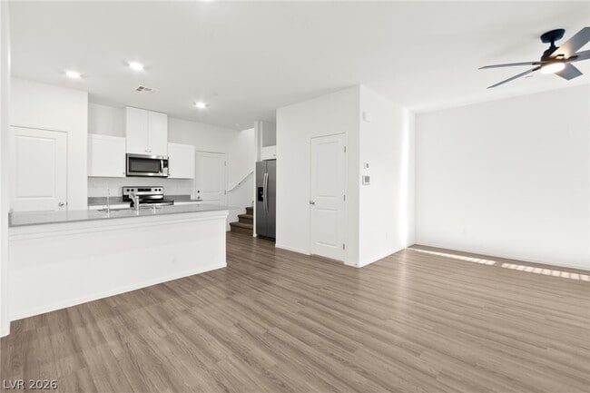 Building Photo - 491 Waterfall Cv Ct