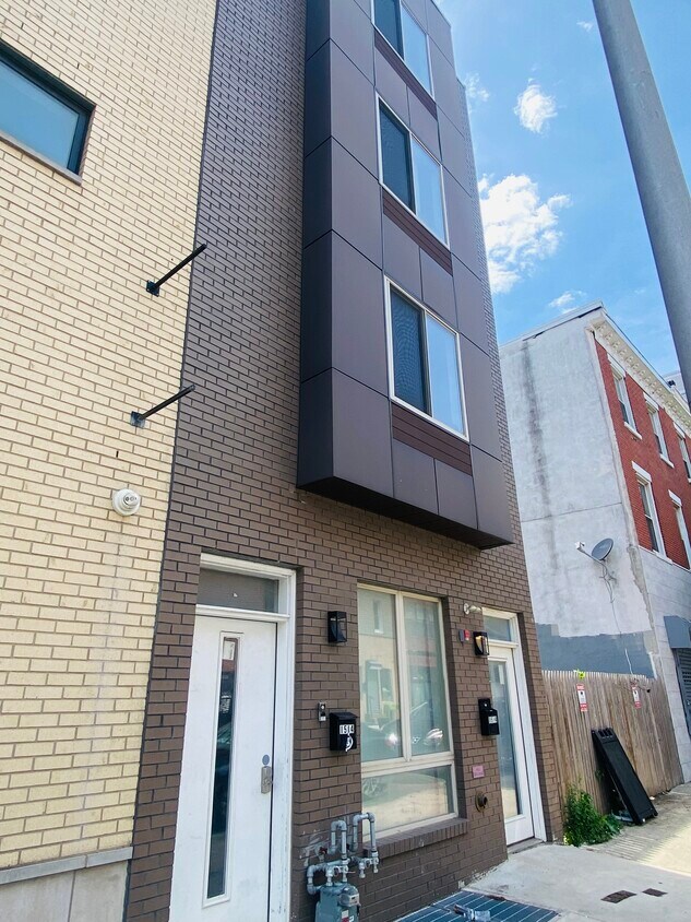 Foto principal - 1514 Ridge Ave