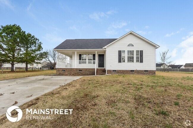 Building Photo - 121 Patricia Dr