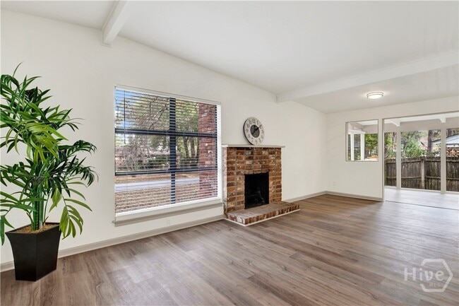 Building Photo - 1317 Halcyon Dr