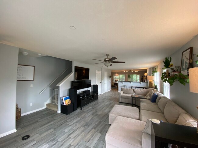 Living Room - 4867 Tuscan Loon Dr