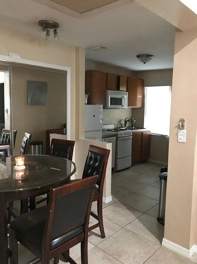 Foto del edificio - 7107 N 53rd St