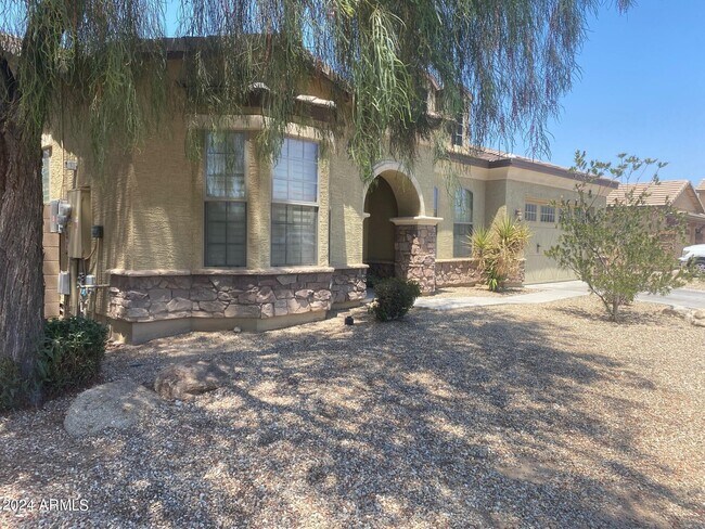 Foto del edificio - 16192 W Cocopah St