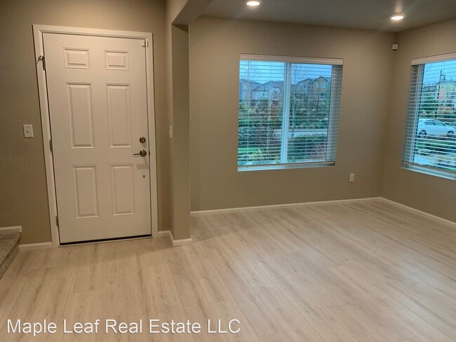 Building Photo - 3 br, 2.5 bath House - 32661 Ten Trails Pk...