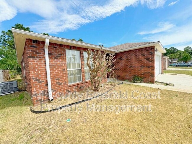 Building Photo - 2102 Catline Cir