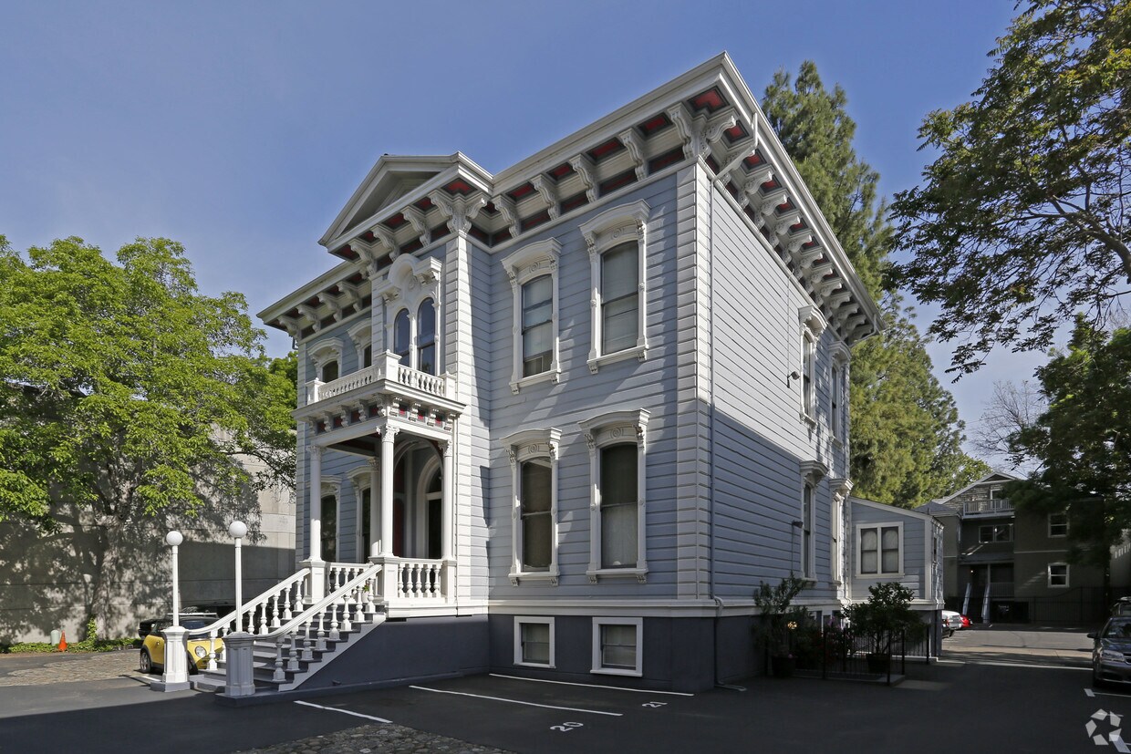 Foto principal - 1121 H St