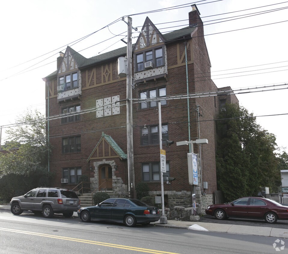 40 Lincoln Ave, Village of Pelham, NY 10803 Apartments in Village of