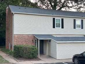 Building Photo - 5917 Quail Hollow Rd