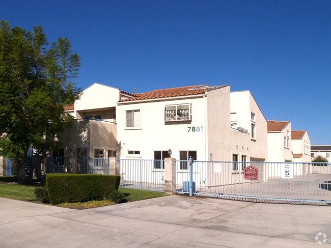 Primary Photo - 7881 1st St