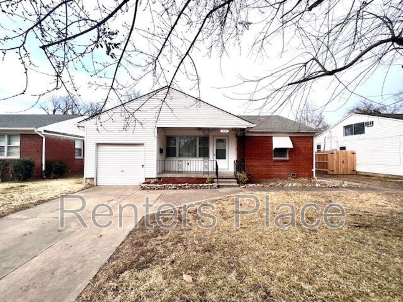 Foto principal - 1465 E 52nd Pl